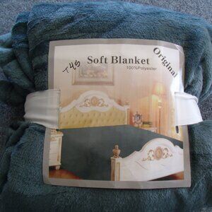 Original soft blanket,  QUEEN size  100 % polyester Gray